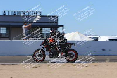 media/Nov-06-2023-Moto Forza (Mon) [[ce023d0744]]/4-Beginner Group/Session 4 (Finish Line Checker)/
